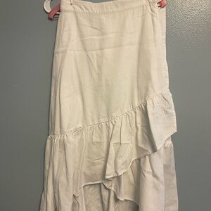 Elegant White Ruffled Skirt